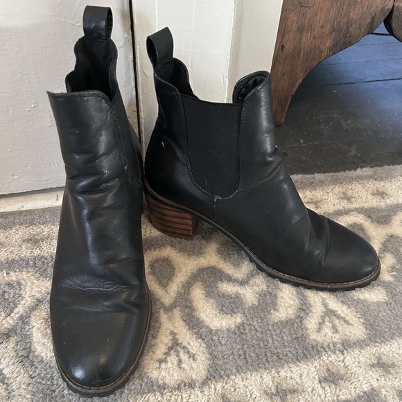 Booties - Picture 5 of 9